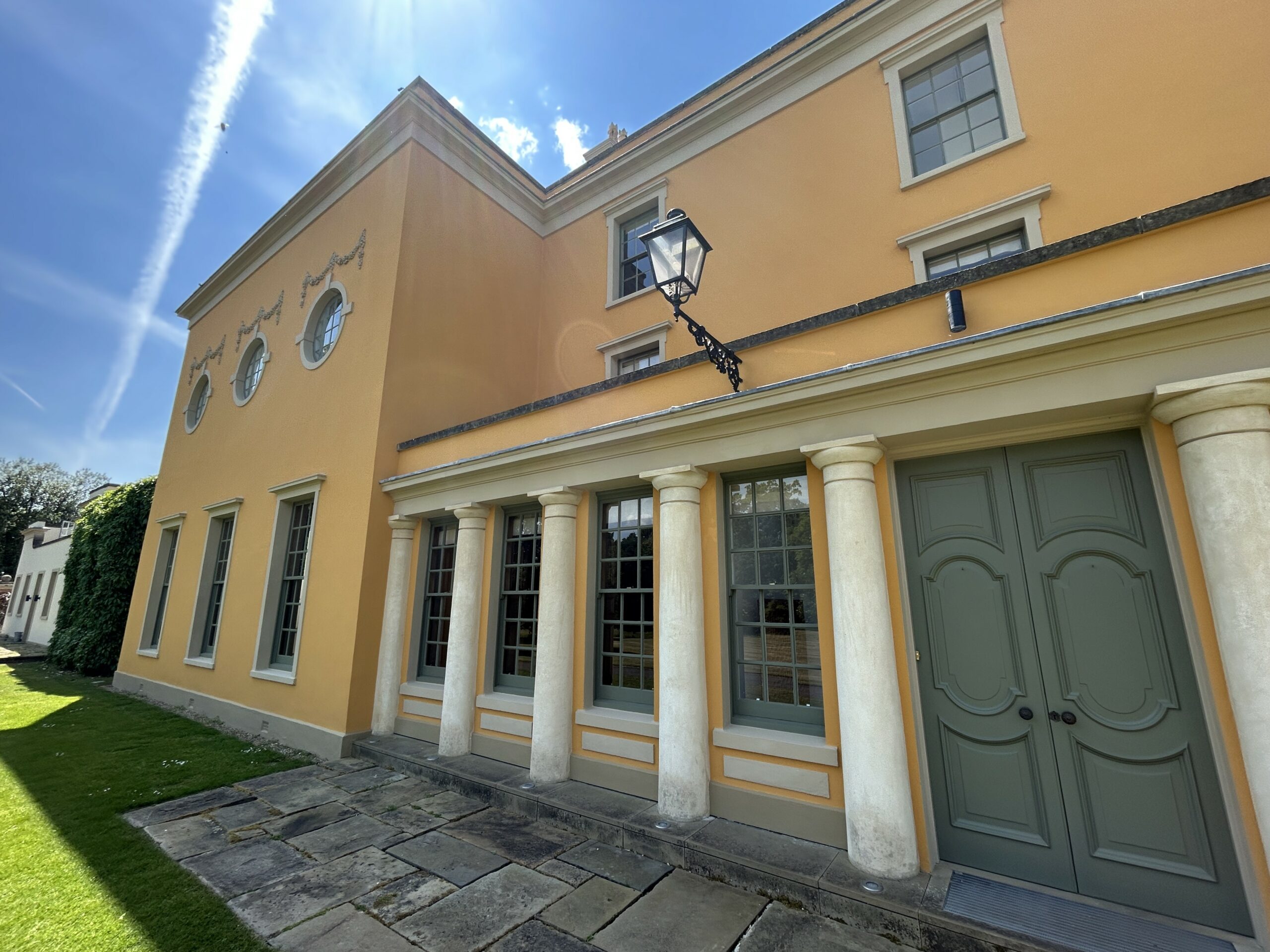 WOOLTON HOUSE, NEWBURY, BERKSHIRE Keim Paint Shop