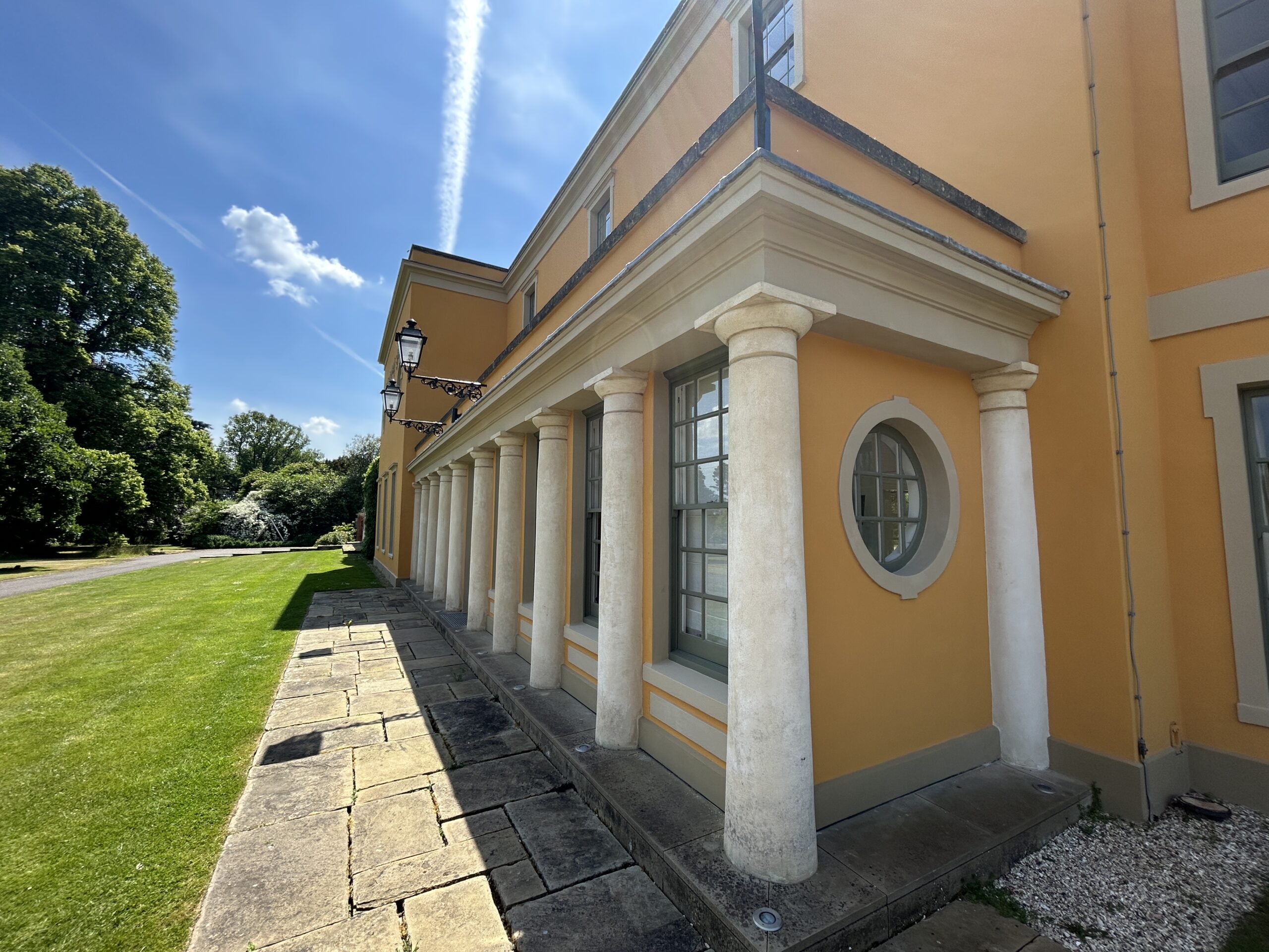 WOOLTON HOUSE, NEWBURY, BERKSHIRE Keim Paint Shop