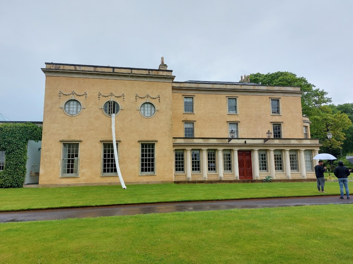 WOOLTON HOUSE, NEWBURY, BERKSHIRE Keim Paint Shop