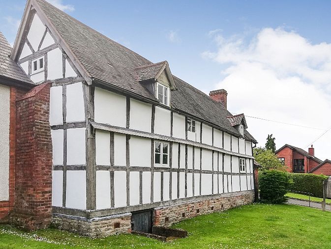 csm_Clifton-Upon-Teme_Village_Hall__Hope_Lane__Clifton-Upon-Teme__Worcester_-_After__Keim_Soldalit_Grob___Keim_Soldalit_White___3__858c369f0d