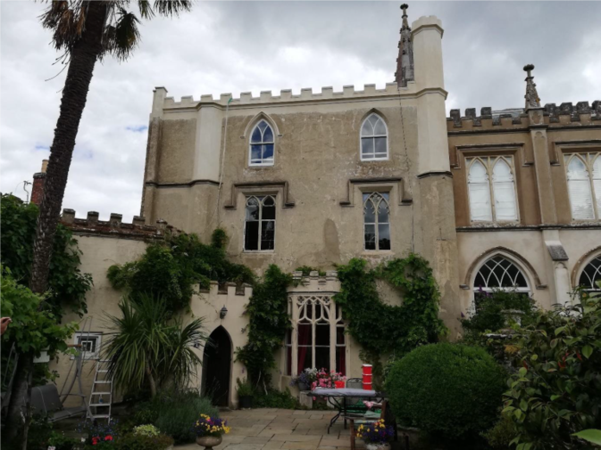csm_Historic_Country_Manor_House_-_Keim_Soldalit-ME_onto_lime_render_before_0c699566cc